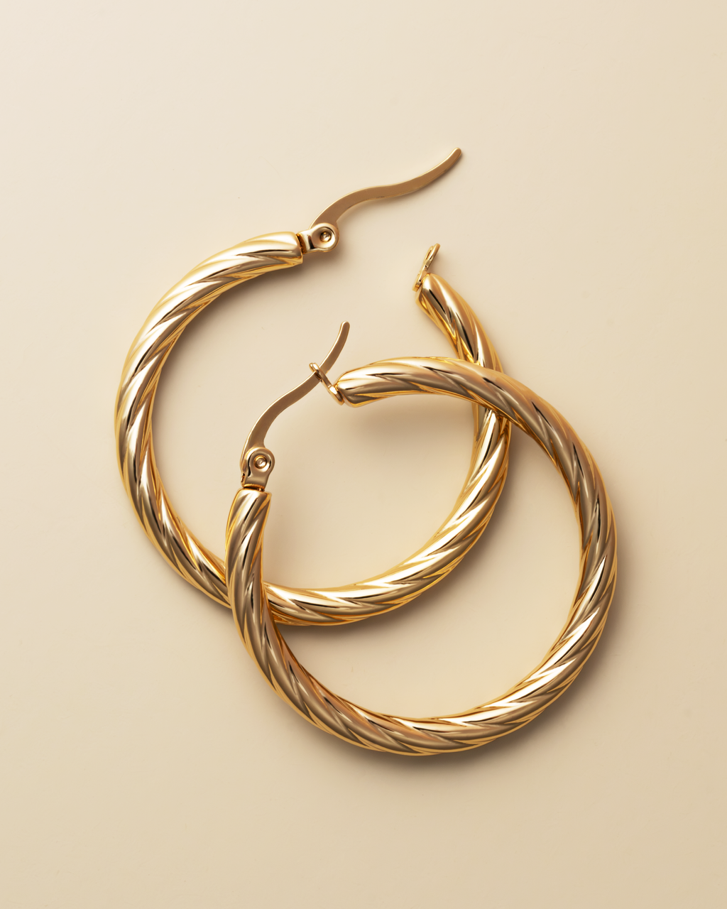 Twist Hoop